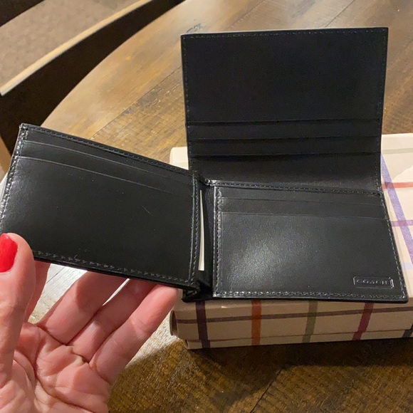 Coach Other - Coach Men’s Black Leather Compact ID Wallet